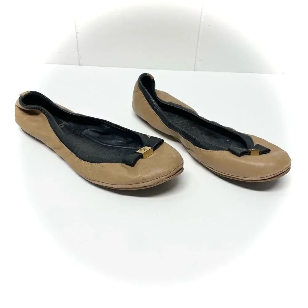 Tory Burch Eddie Logo Bow Two-Tone Ballerina Flat Clay Beige Size 8